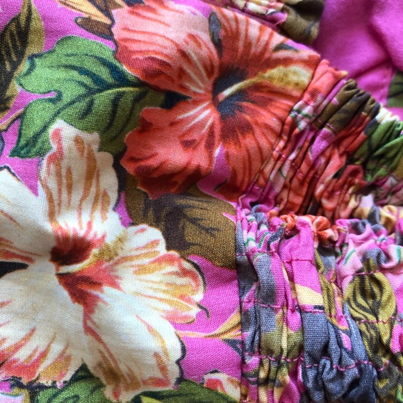 Tropical Crop Top - Picture 3 of 3